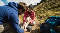 Aprende cómo actuar en casos de emergencia durante una travesía