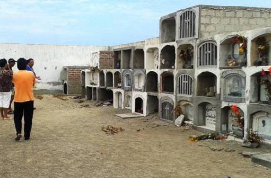Chiclayo: rectores niegan que universitarios roben cadáveres