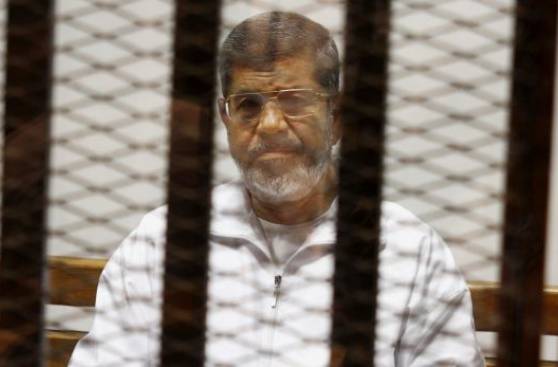 Egipto: Condenan al ex presidente Mursi a 20 años de prisión