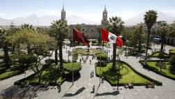 Arequipa suspende clases escolares por paro contra Tía María