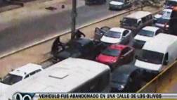 Los Olivos: abandonan auto usado por marcas en asalto a policía