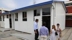 Entregan dos aulas prefabricadas a colegio inicial de Chosica