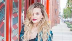 Twitter: Abigail Breslin calla a ‘haters’ de Selena Gómez