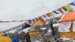 Un video muestra el momento de una avalancha en el Everest