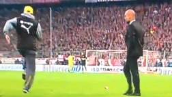 Klopp celebró clasificación corriendo delante de Guardiola