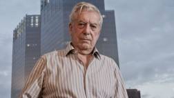 Vargas Llosa recibe la Medalla de Oro de la Comunidad de Madrid
