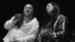Jack Black, Jimmy Fallon y su cover de "More Than Words"