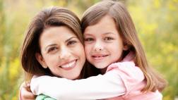 Día de la Madre: cinco canciones que nos recuerdan a mamá