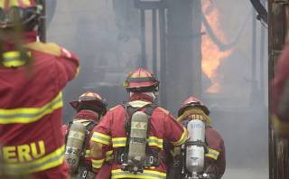 Denuncian pugnas internas entre altos mandos de los bomberos