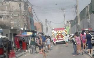 Surco: incendio afectó almacén clandestino en Parque Alto