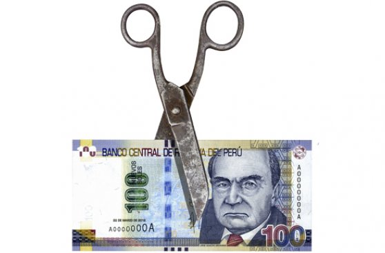 Disparándonos al pie, por Enzo Defilippi