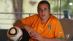 Iván Thays deja Facebook y alteran su biografía en Wikipedia