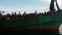 Inmigrantes a la deriva frente a las costas de Tailandia