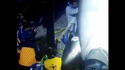 Increíble: ¿hincha de Boca desoldó alambrado de manga de River?