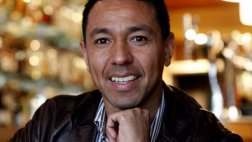 Nolberto Solano: FPF oficializó su nombramiento como asistente