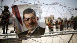 EE.UU. expresa "preocupación" por condena a muerte a Mursi