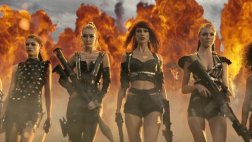 Taylor Swift sufre aparatosa caída en grabación de 'Bad Blood'