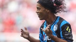 Ronaldinho y el ‘taco’ con el que sorprendió en México (VIDEO)