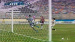 Raúl Fernández evitó derrota de la 'U' con esta gran atajada