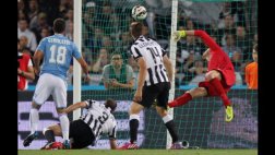 Chiellini anotó tras sensacional pirueta en la Copa Italia