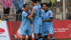 Real Garcilaso venció 1-0 a Municipal y sigue como líder