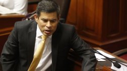 Galarreta a Otárola en el pleno del Congreso: "Cállese la boca"