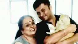 La madre que puso un anuncio para buscarle marido a su hijo gay