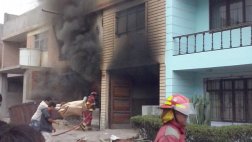 San Juan de Miraflores: incendio afectó vivienda de dos pisos