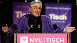 Robert De Niro ofreció un controvertido discurso de graduación
