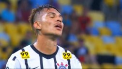 Paolo Guerrero falló increíble ocasión de gol en Corinthians