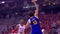 Curry pone a los Warriors a un triunfo de las finales de la NBA