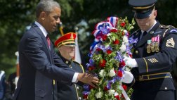 Obama honra a "héroes caídos" y reitera promesa de dejar Iraq