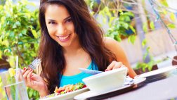 Ocho buenas costumbres alimenticias para tener una larga vida