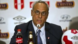 Burga estaría implicado en corrupción en FIFA, según Abugattás