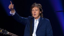 Paul McCartney dice que dejó de fumar marihuana por sus nietos