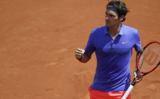 Federer venció a Monfils y avanzó a cuartos de Roland Garros