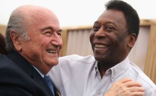 Pelé satisfecho por reelección de Joseph Blatter en la FIFA