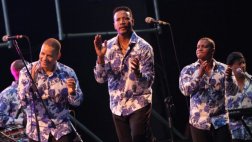 Noche de salsa y sabor en el Estadio Nacional