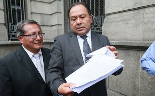 Defensa de Belaunde Lossio rechaza negociación por su silencio