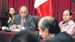Investigación a congresistas 'viajeros' en lista de espera