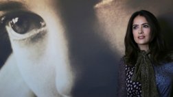 Salma Hayek: "Las jóvenes se autodestruyen con bótox"