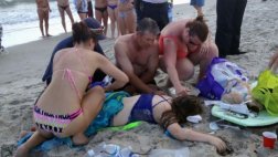 EEUU: Dos adolescentes heridos graves por ataques de tiburón