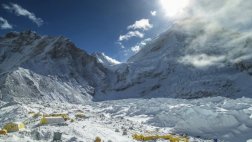 El Everest se desplazó 40 centímetros en 10 años