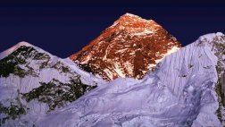El terremoto de Nepal desplazó el monte Everest