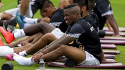 "Jefferson Farfán está mejor, pero no al 100%", reveló Oblitas