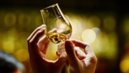 Un whisky para papá: ¿Bourbon, Scotch, whiskey o qué?