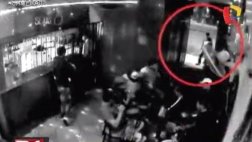 Comas: cámaras captaron balacera en bar que dejó un muerto