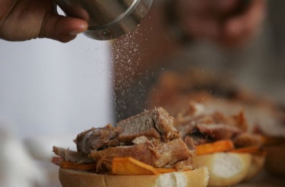 Cinco lugares para celebrar el Día del Chicharrón
