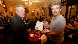 Ricardo Darín recibió distinción de Luis Castañeda Lossio