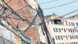 Cableado en el Centro Histórico: acuerdan retiro progresivo